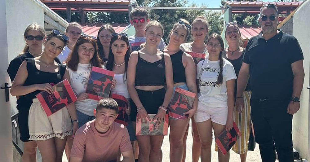 students_group